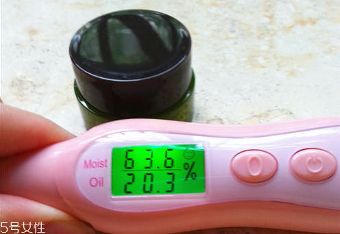 悅詩風(fēng)吟面霜好用嗎？正確的時(shí)間使用面霜更好