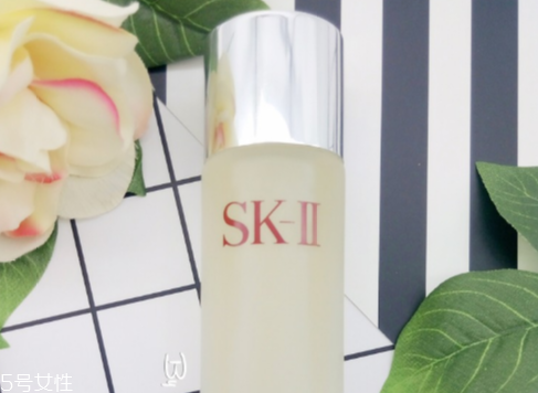 sk2神仙水怎么看生產(chǎn)日期？神仙水之前一定要擦化妝水