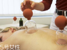拔火罐引火上身的原因是什么？這4點(diǎn)要注意