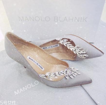 manolo blahnik是什么檔次？世界上最優(yōu)美的高跟鞋