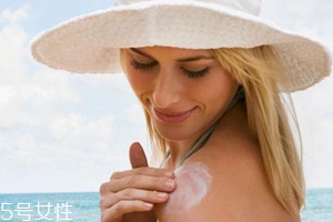 防曬霜每次最佳使用量是多少？多多益善