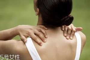 肩膀痛是肝癌信號嗎？反復(fù)不見好要警惕