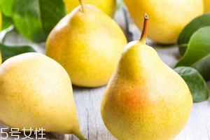 減肥一天吃幾個梨子？怎樣吃梨子減肥？