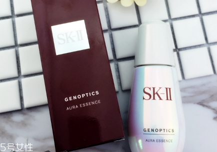 sk2小燈泡和小銀瓶哪個(gè)好？sk2小燈泡使用測(cè)評(píng)
