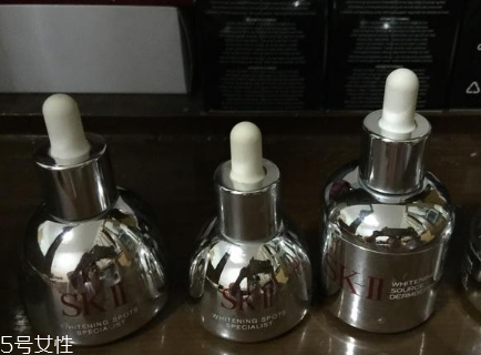 sk2小燈泡和小銀瓶哪個(gè)好？sk2小燈泡使用測(cè)評(píng)
