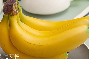 凍了的香蕉能吃嗎？可能出現(xiàn)舌頭發(fā)麻