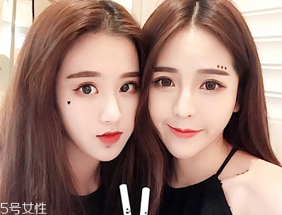 眼線筆硬頭和軟頭的哪個好用？單眼皮眼妝教程