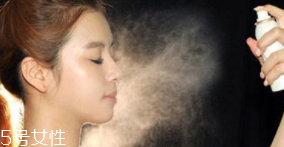 防曬噴霧為什么用得那么快？噴夠多才有用