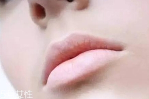 口紅掉色怎么辦？這5招可以救救唇色