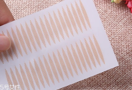 雙眼皮貼可以經(jīng)常貼嗎？不宜長(zhǎng)期使用