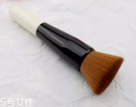 化妝刷濕洗還是干洗？天然毛要干洗