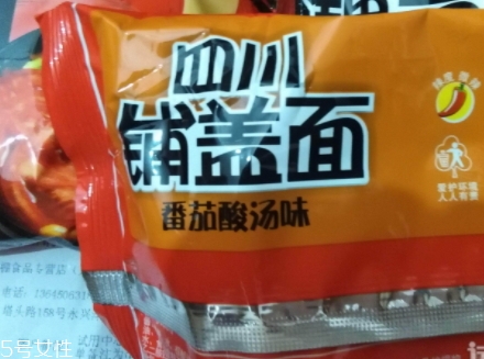 阿寬四川鋪蓋面煮還是拌？來看看鋪蓋面食用方法