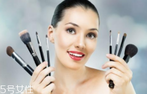 化妝小白需要哪些工具？這11種必須要有