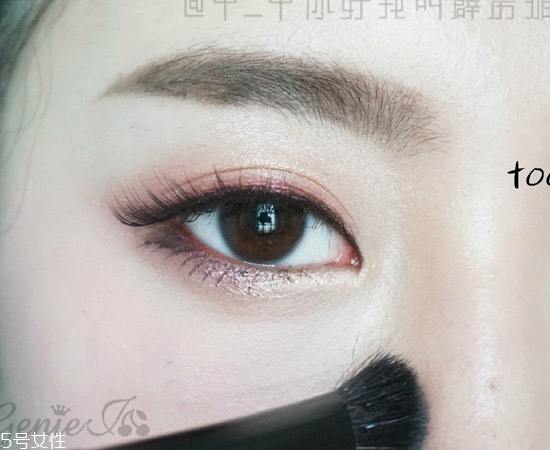 桃花眼妝容好看嗎？桃花眼妝容教程