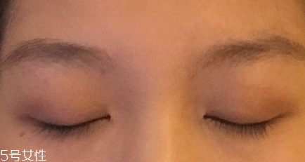眼影怎么畫會自然好看？眼影顏色這樣搭配最好看