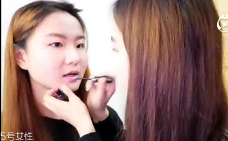 內(nèi)雙怎么畫眼線？內(nèi)雙眼皮畫眼妝技巧