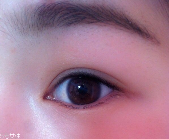 內(nèi)雙怎么畫眼線？內(nèi)雙眼皮畫眼妝技巧