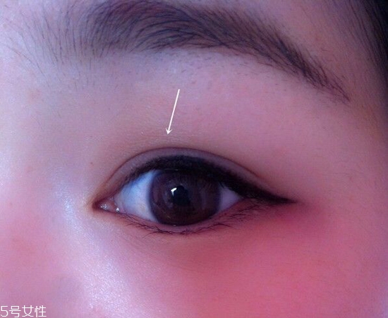 內(nèi)雙怎么畫眼線？內(nèi)雙眼皮畫眼妝技巧