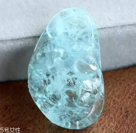海藍寶可以戴著睡覺嗎？整片海洋都在你手上了