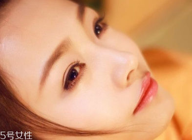 蓓昂斯卸妝水可以卸眼唇嗎？卸除眼妝小貼士