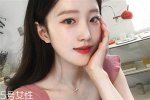 眼影需要卸妝嗎？閃亮海灘眼妝教程
