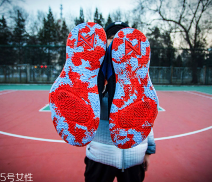 nike pg2上腳實(shí)戰(zhàn)測評(píng) 耐克泡椒二代讓你驚艷