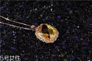 黃水晶可以碰水嗎？你不知道的水晶小知識