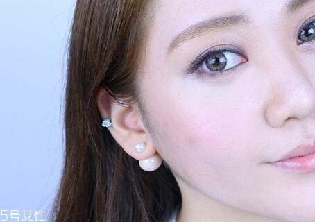 西柚色眼影怎么畫？教你畫高冷女神妝容