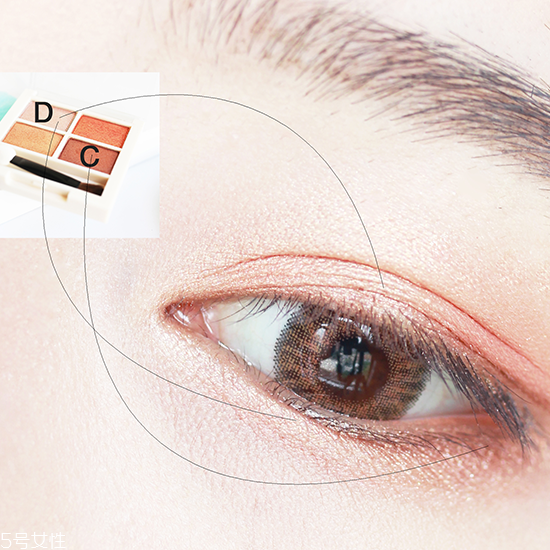 名創(chuàng)優(yōu)品眼影好用嗎？韓系貓眼妝的畫(huà)法