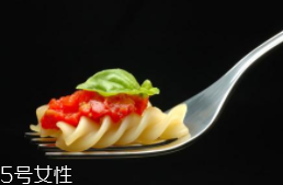 鋅對肌膚有哪些作用？鋅有助于防曬和抗衰老