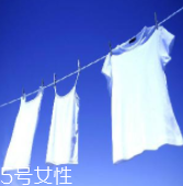 內(nèi)褲和襪子一起洗會(huì)有哪些危害？分情況對(duì)待