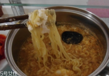 辛拉面多少錢一包？辛拉面價格有點偏貴