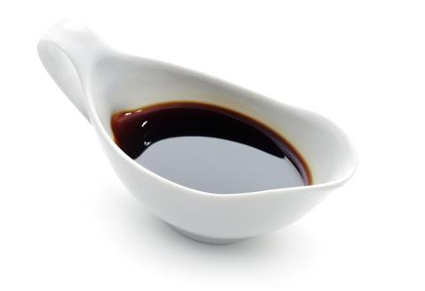 開眼角后多久可以吃辣？開眼角后不宜吃過(guò)多醬油