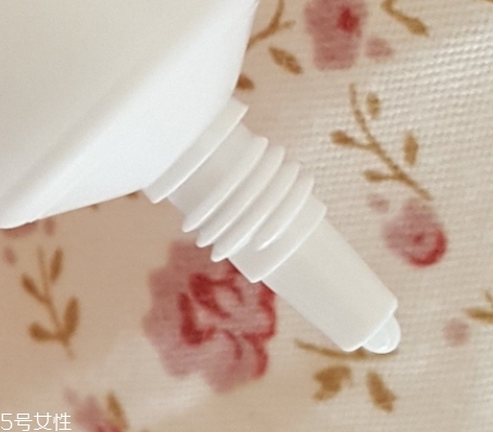 眼部凝膠什么時(shí)候用？更加推薦晚上用
