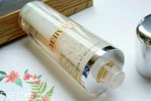 海藍(lán)之謎煥膚水適合干皮嗎？海藍(lán)之謎煥膚水產(chǎn)品評測