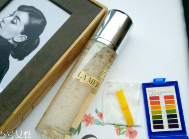 海藍(lán)之謎煥膚水適合干皮嗎？海藍(lán)之謎煥膚水產(chǎn)品評測