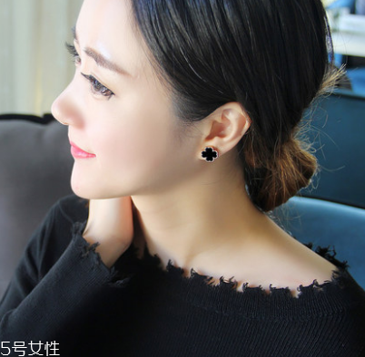 朋克風女生穿衣 朋克和冬日更搭！