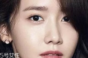 裸妝眼影怎么選？色號(hào)接近膚色