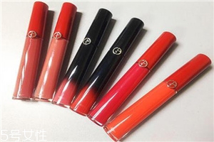 阿瑪尼黑管紅管哪個(gè)好？打造鮮艷欲滴的動(dòng)人雙唇