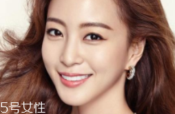 裸妝眼影怎么選？色號(hào)接近膚色