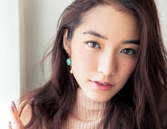 唇釉怎么涂均勻？涂出滿滿女人味