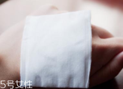 化妝棉能涂抹防曬霜嗎？上妝更均勻