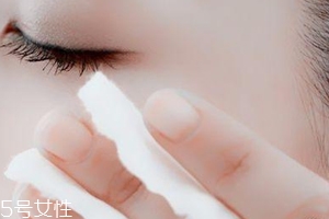 化妝棉濕敷多久好？五分鐘就好