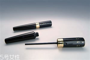 睫毛膏能帶上飛機嗎？睫毛膏需要單獨卸妝
