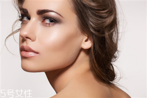 眼睫毛怎么保養(yǎng)？損傷睫毛的壞習(xí)慣