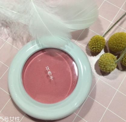 花西子是什么牌子？國貨新星品牌