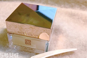 紀(jì)梵希少女眼霜怎么樣？粉色少女眼霜評測