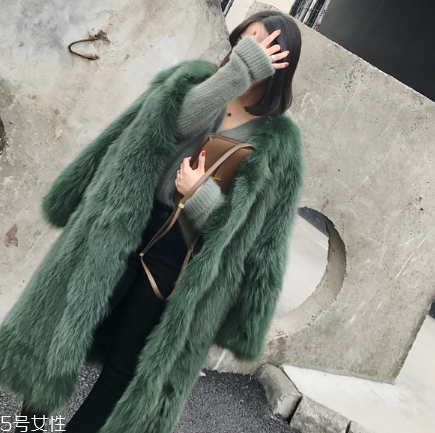 皮草可以用洗發(fā)水洗嗎？皮草最好不要水洗