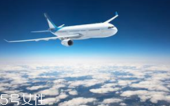 化妝箱可以帶上飛機嗎？看你裝什么產(chǎn)品