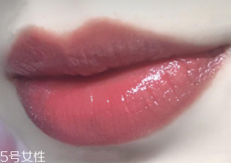 Mac口紅哪個(gè)顏色最火？6款最愛唇色試色